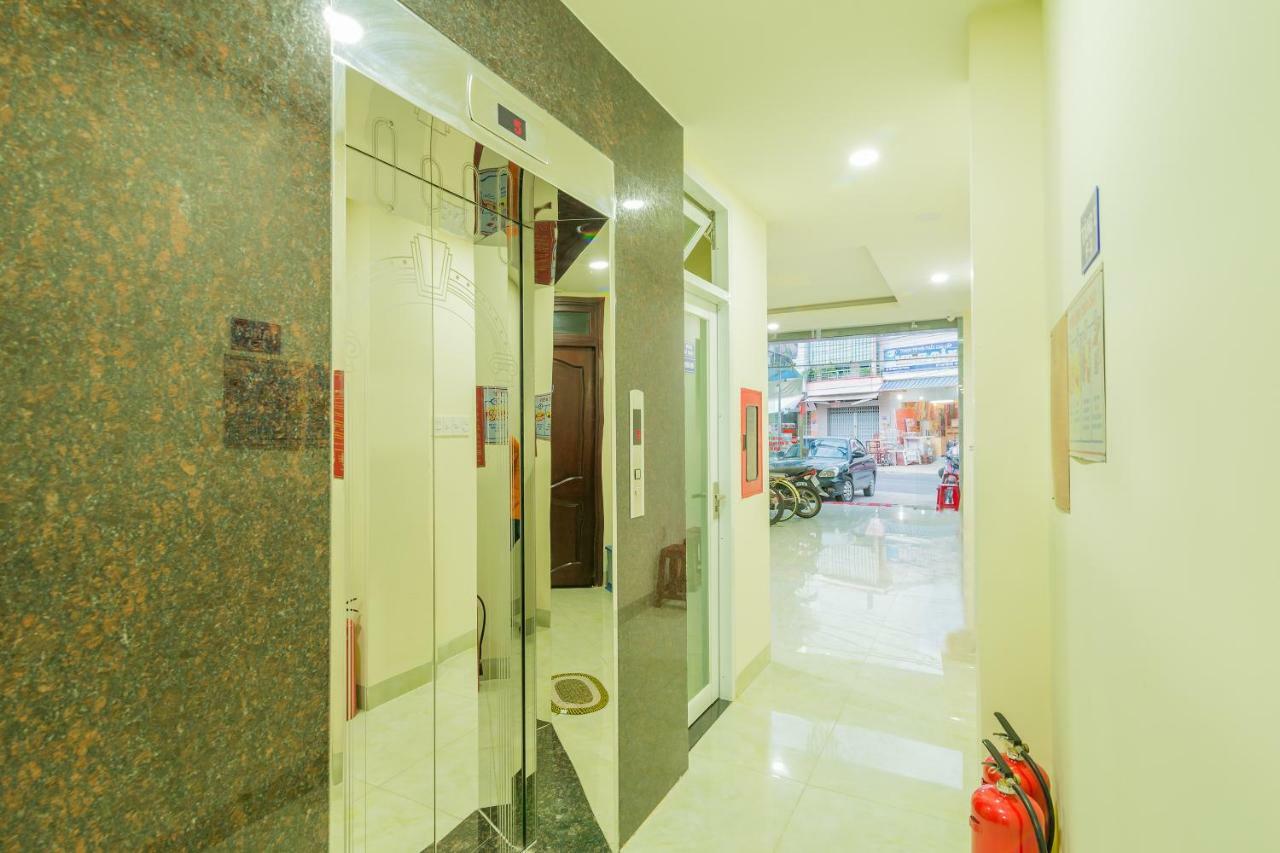 Oyo 176 374 Hotel Nha Trang Kültér fotó